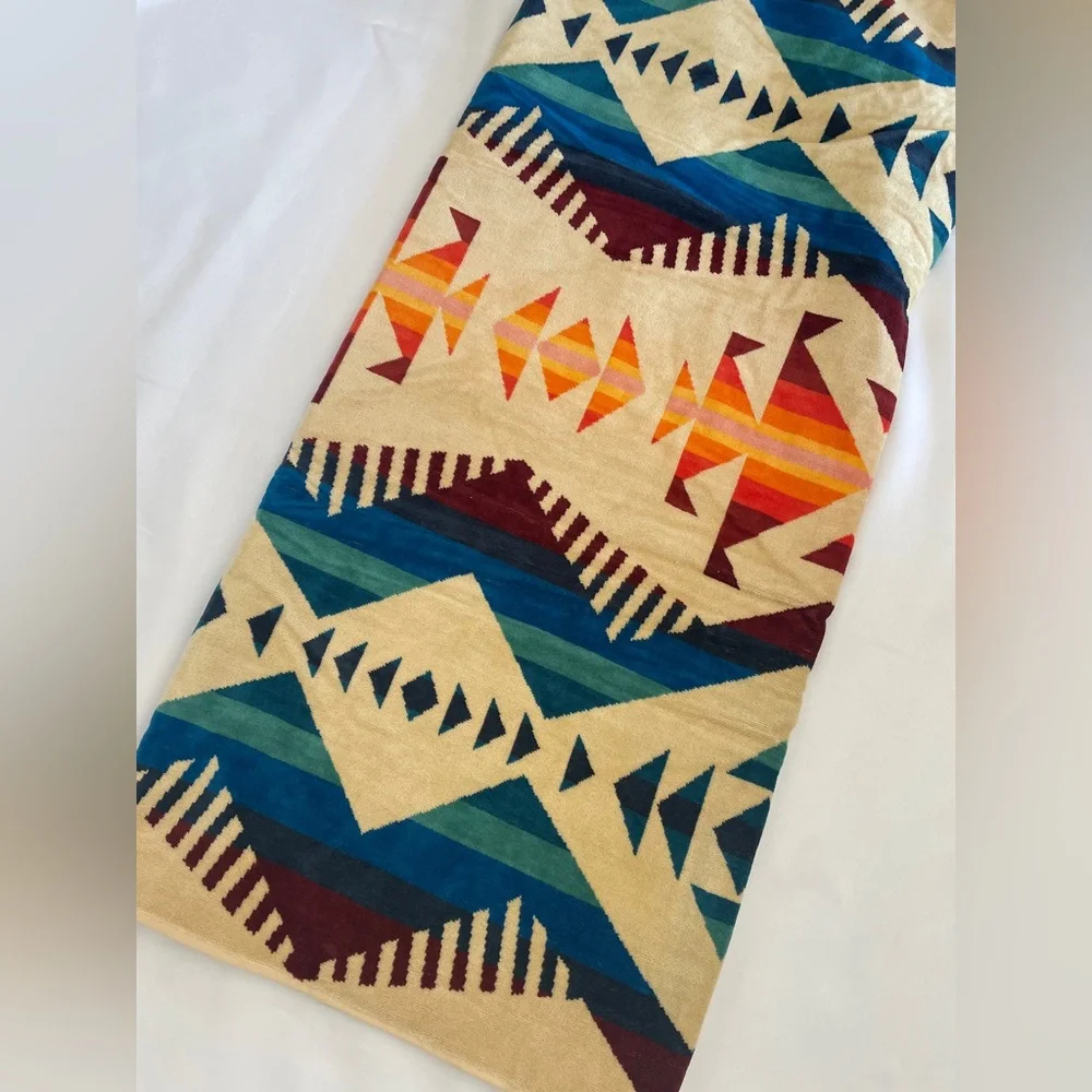 NWT Pendleton Spa Towel Los Lunas Jacquard Beach Pool XL 40x70 Oversized Cotton